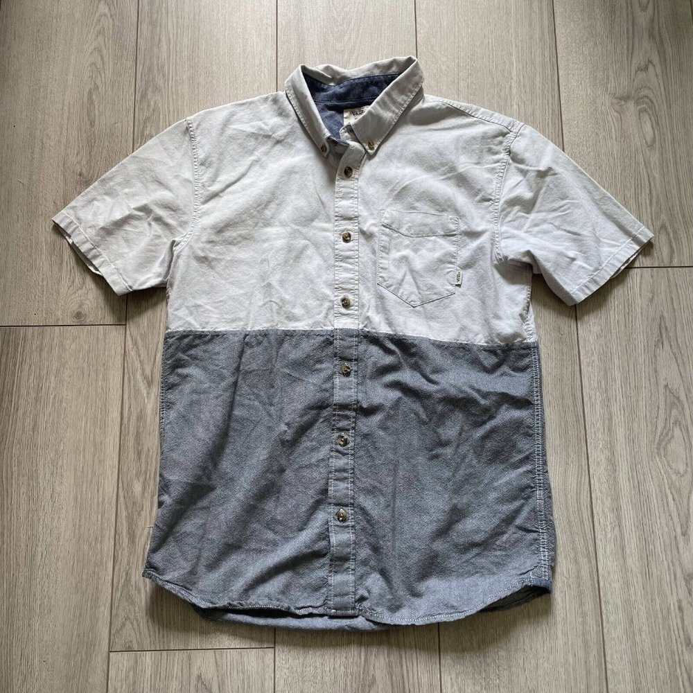Vans Button-Up Shirt Men's Gray Medium Front Chest Pocket Short Sleeves Collared